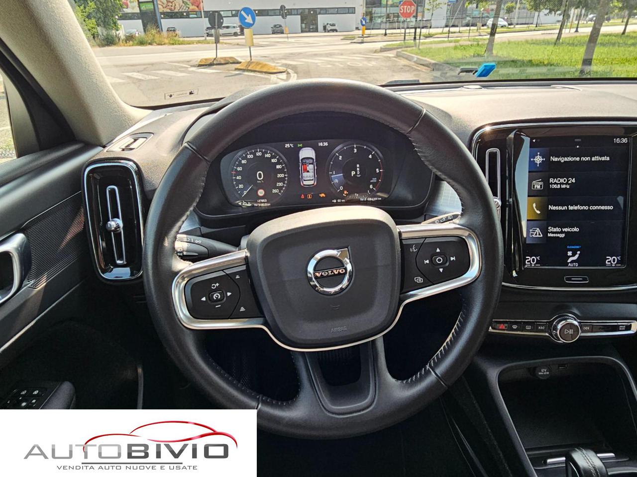 VOLVO XC40 D3 Geartronic Momentum BLACKFRIDAY - 24