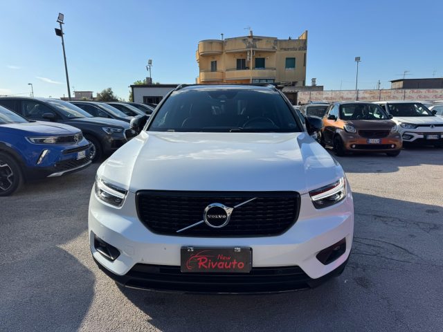 VOLVO XC40 Bianco perlato