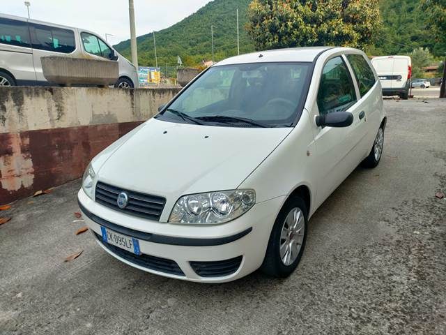FIAT Punto Bianco pastello
