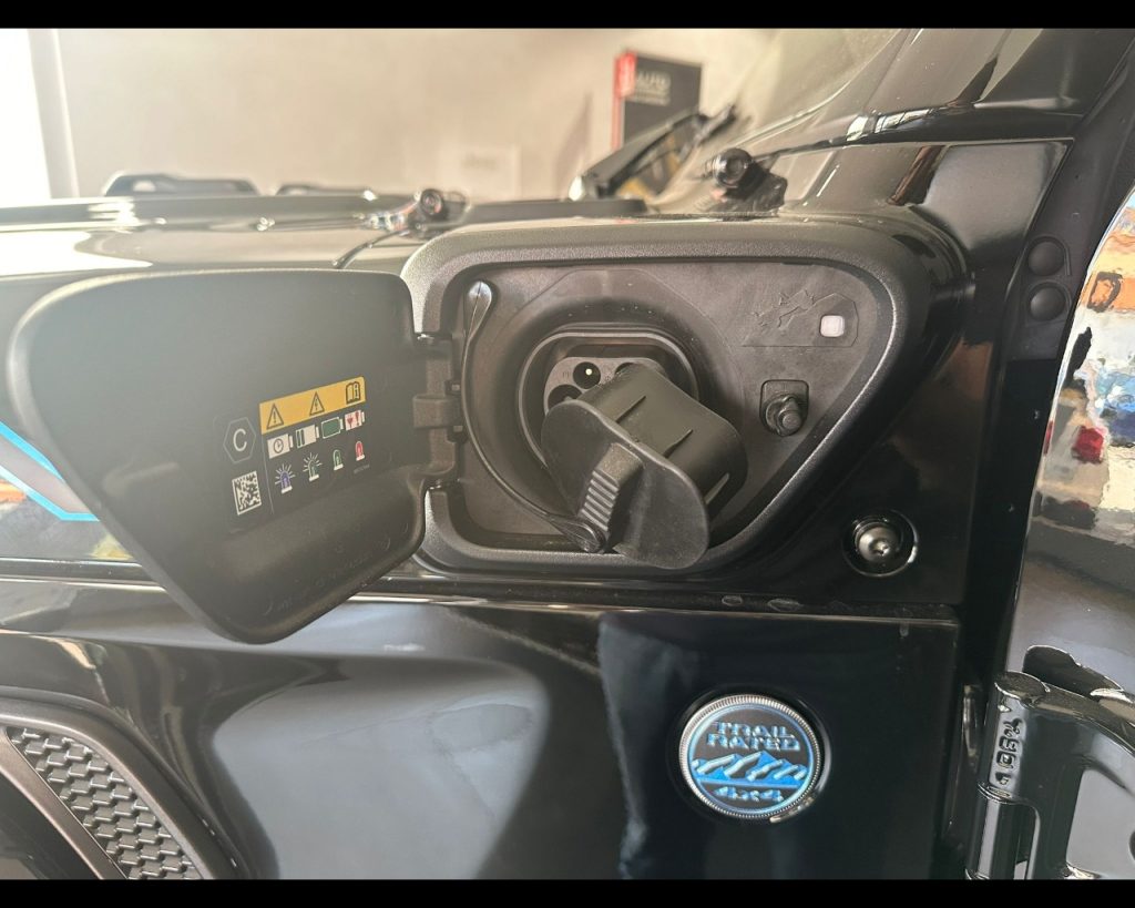 JEEP Wrangler Plug-In Hybrid My23 Rubicon 2.0 4xe Phev 380cv At - 9