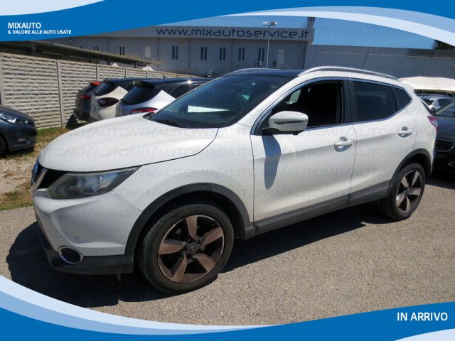 NISSAN Qashqai Bianco perlato