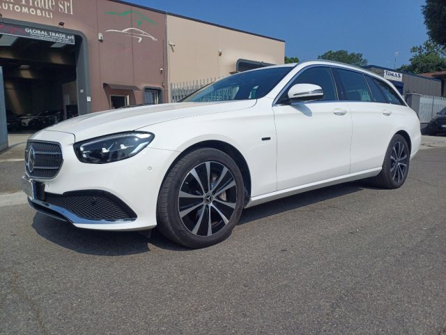 MERCEDES-BENZ E 300 Bianco pastello