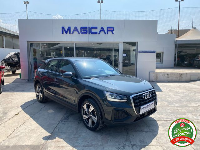 AUDI Q2 Grigio scuro metallizzato