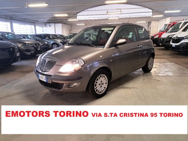 LANCIA Ypsilon Bordeaux metallizzato