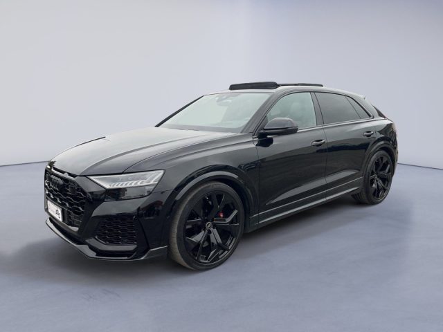 AUDI RS Q8 Nero pastello