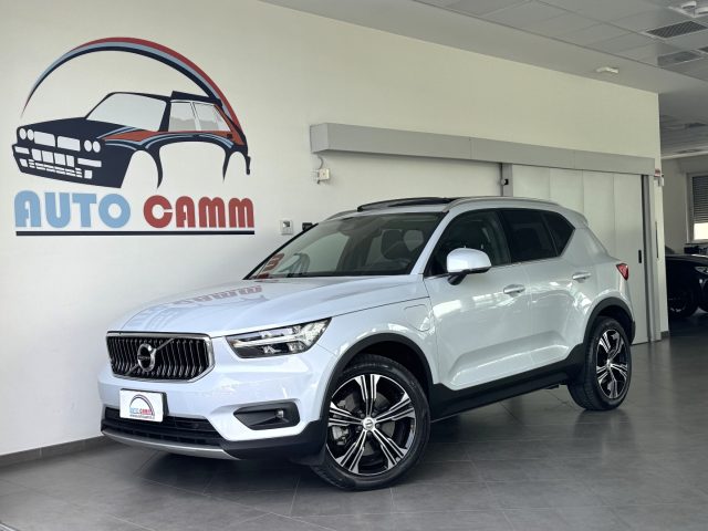 VOLVO XC40 Argento perlato