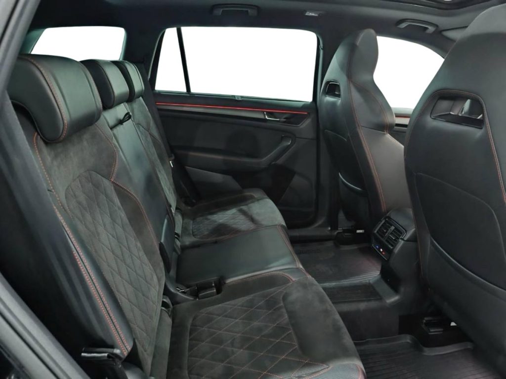 SKODA Kodiaq 2.0 BiTDI SCR 4x4 DSG RS - 11