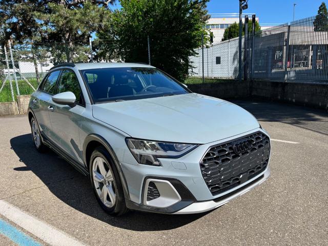 AUDI A3 Grigio perlato