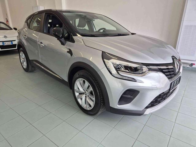 RENAULT Captur Argento metallizzato