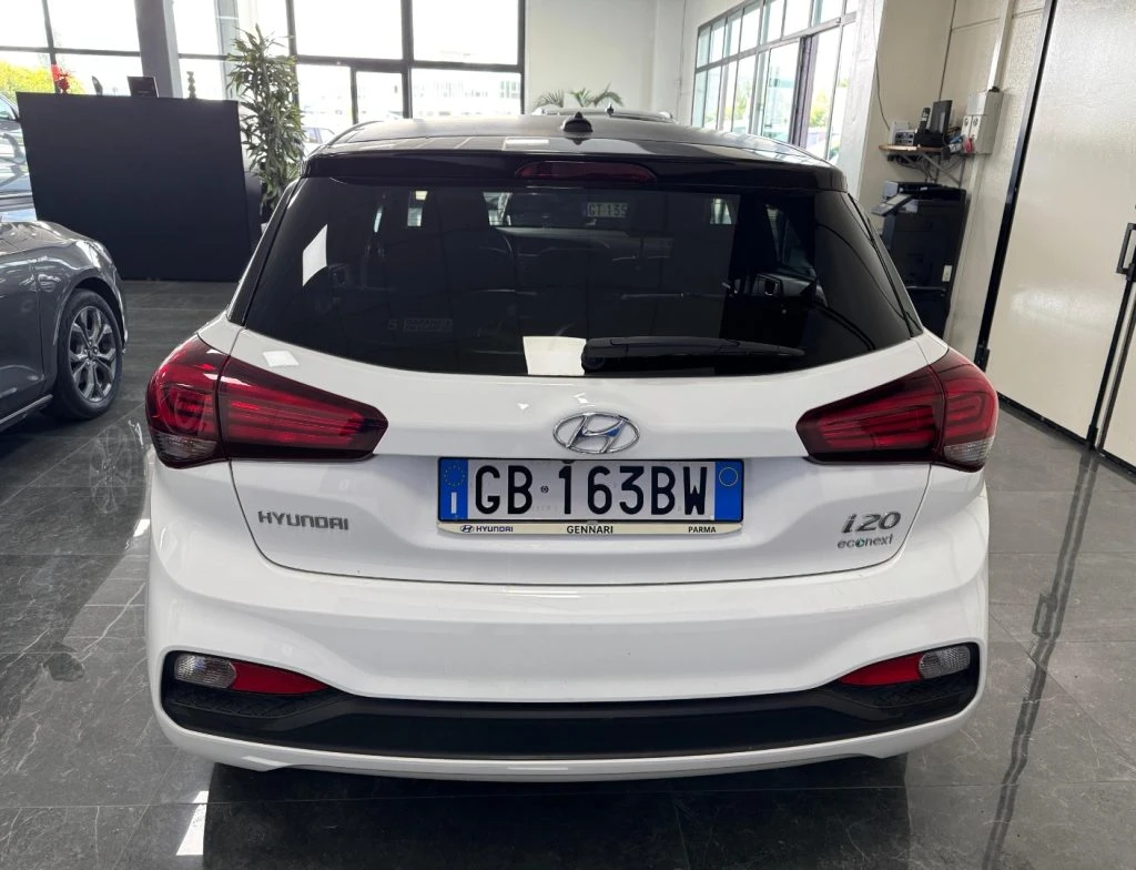 HYUNDAI i20 1.2 5 porte Econext Connectline - 4