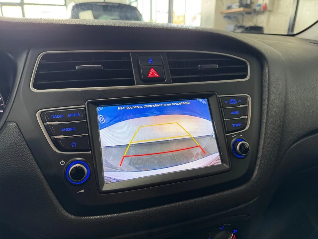 HYUNDAI i20 1.2 5 porte Econext Connectline - 11