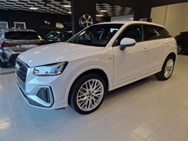 AUDI Q2 Bianco perlato