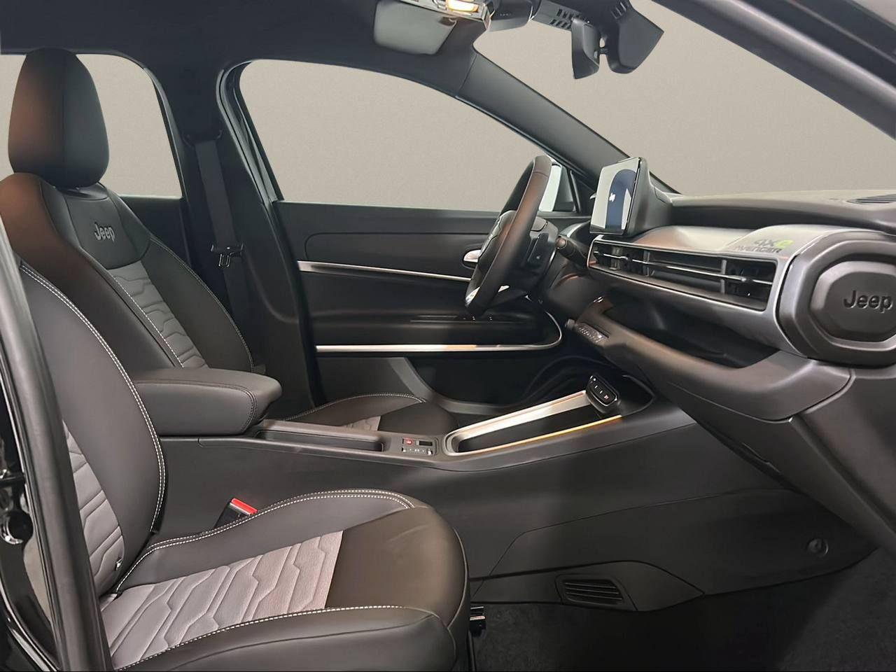 JEEP Avenger 1.2 Turbo 145 CV MHEV 4xe Upland - 12