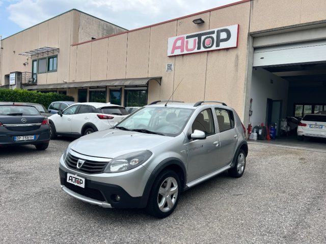 DACIA Sandero Argento metallizzato
