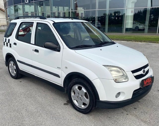 SUZUKI Ignis Bianco pastello