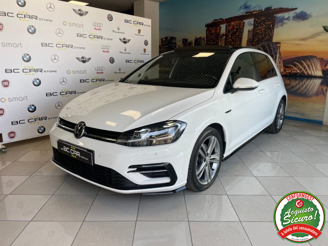 VOLKSWAGEN Golf Bianco pastello
