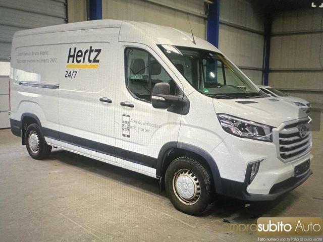 MAXUS Deliver 9 Bianco pastello