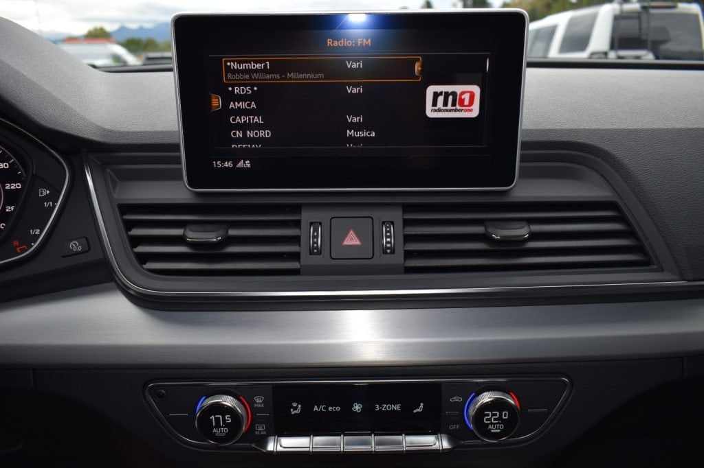 AUDI Q5 40 TDI 204 CV quattro S tronic S line - 12