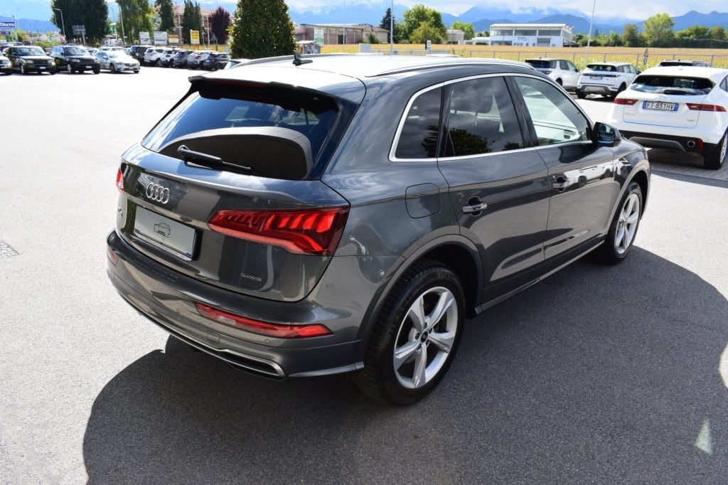 AUDI Q5 40 TDI 204 CV quattro S tronic S line - 8