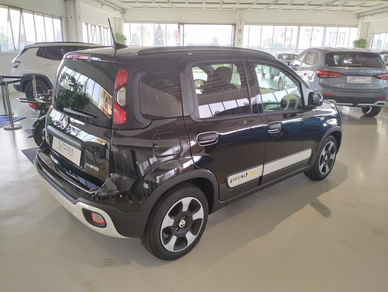 FIAT Panda 1.0 FireFly S&S Hybrid Pandina - 4