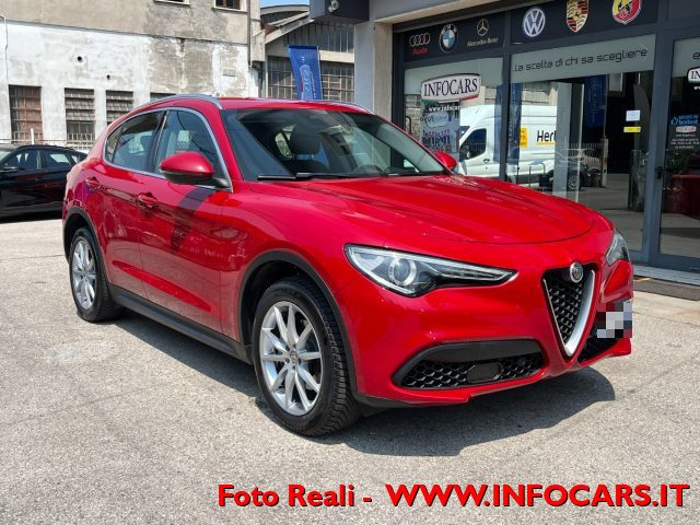 ALFA ROMEO Stelvio ROSSO ALFA pastello