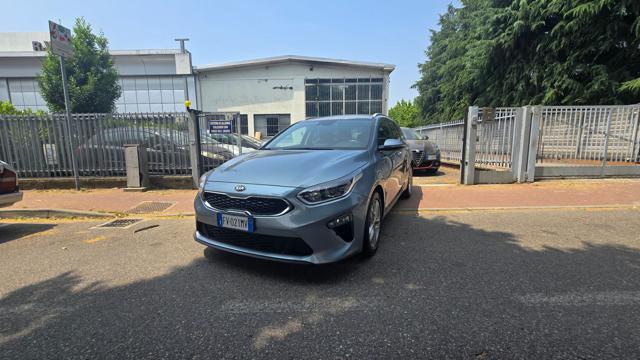 KIA Ceed Argento metallizzato