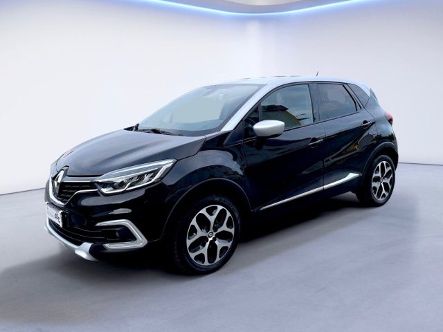 RENAULT Captur Nero pastello