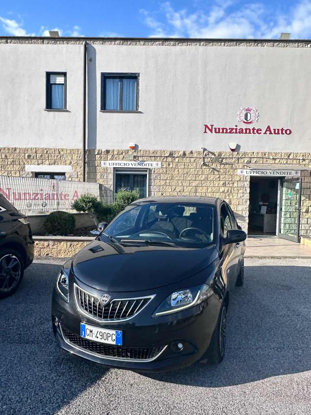 LANCIA Ypsilon Nero metallizzato