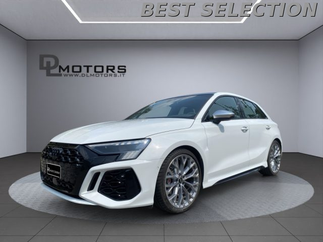 AUDI RS3 Bianco pastello