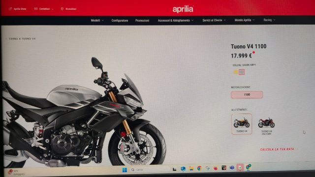 APRILIA TUONO V4 1100 Grigio pastello