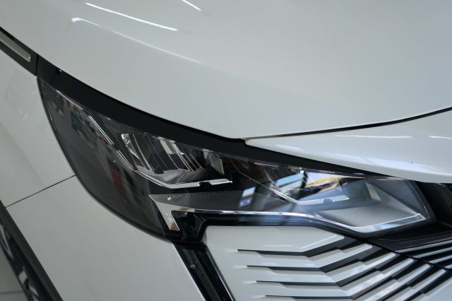 PEUGEOT 3008 24