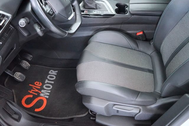PEUGEOT 3008 30