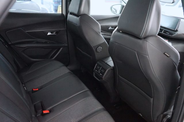 PEUGEOT 3008 41