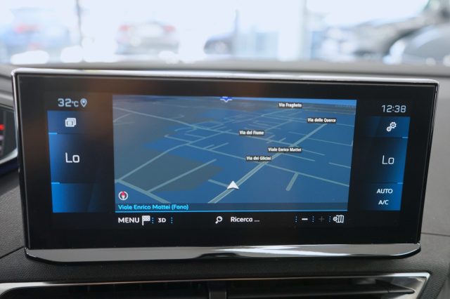 PEUGEOT 3008 12