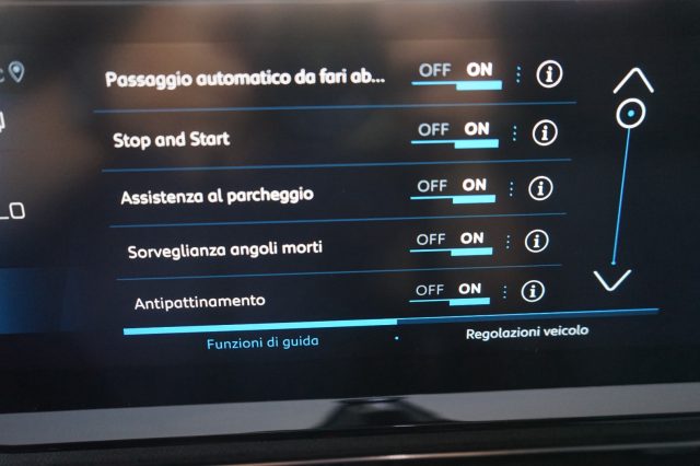 PEUGEOT 3008 11