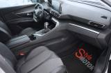 PEUGEOT 3008 13 thumb