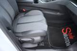 PEUGEOT 3008 36 thumb