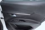 PEUGEOT 3008 40 thumb