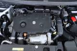 PEUGEOT 3008 56 thumb