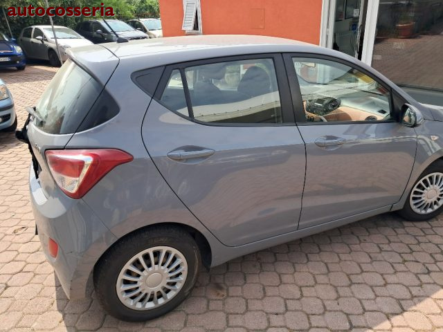 HYUNDAI i10 Grigio pastello