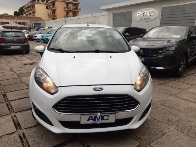 FORD Fiesta Bianco metallizzato