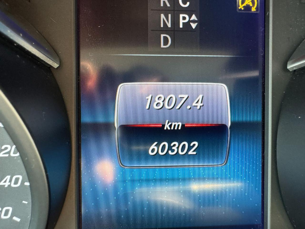 MERCEDES-BENZ V250d - 15