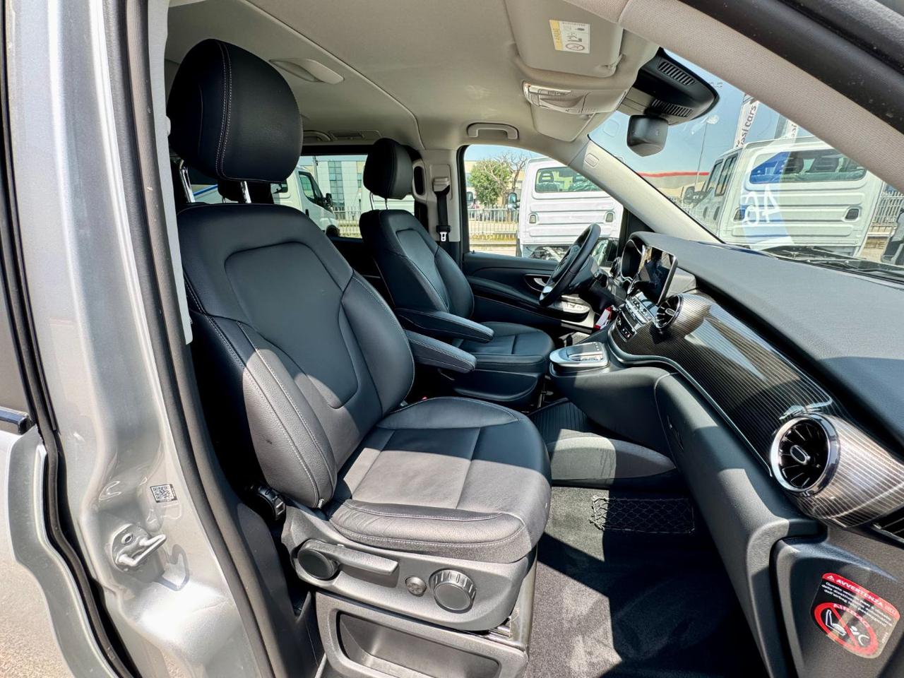 MERCEDES-BENZ V250d - 8