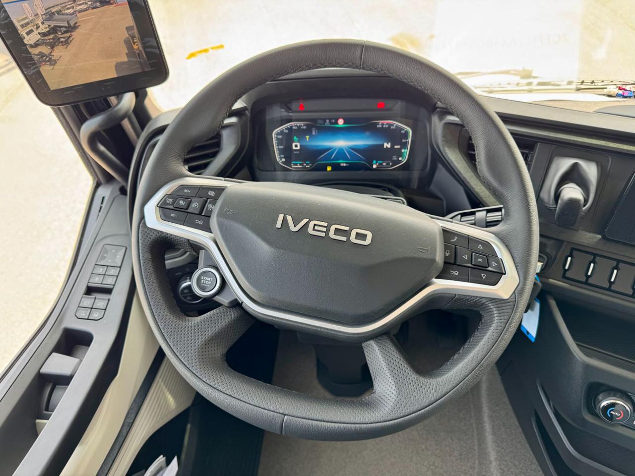 IVECO S-WAY 580 FULL AIR - 17