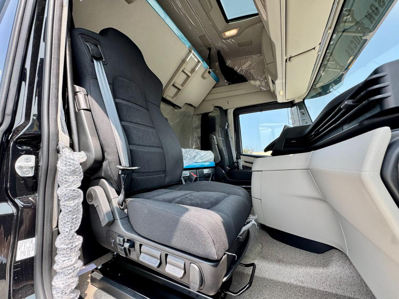 IVECO S-WAY 580 FULL AIR - 11