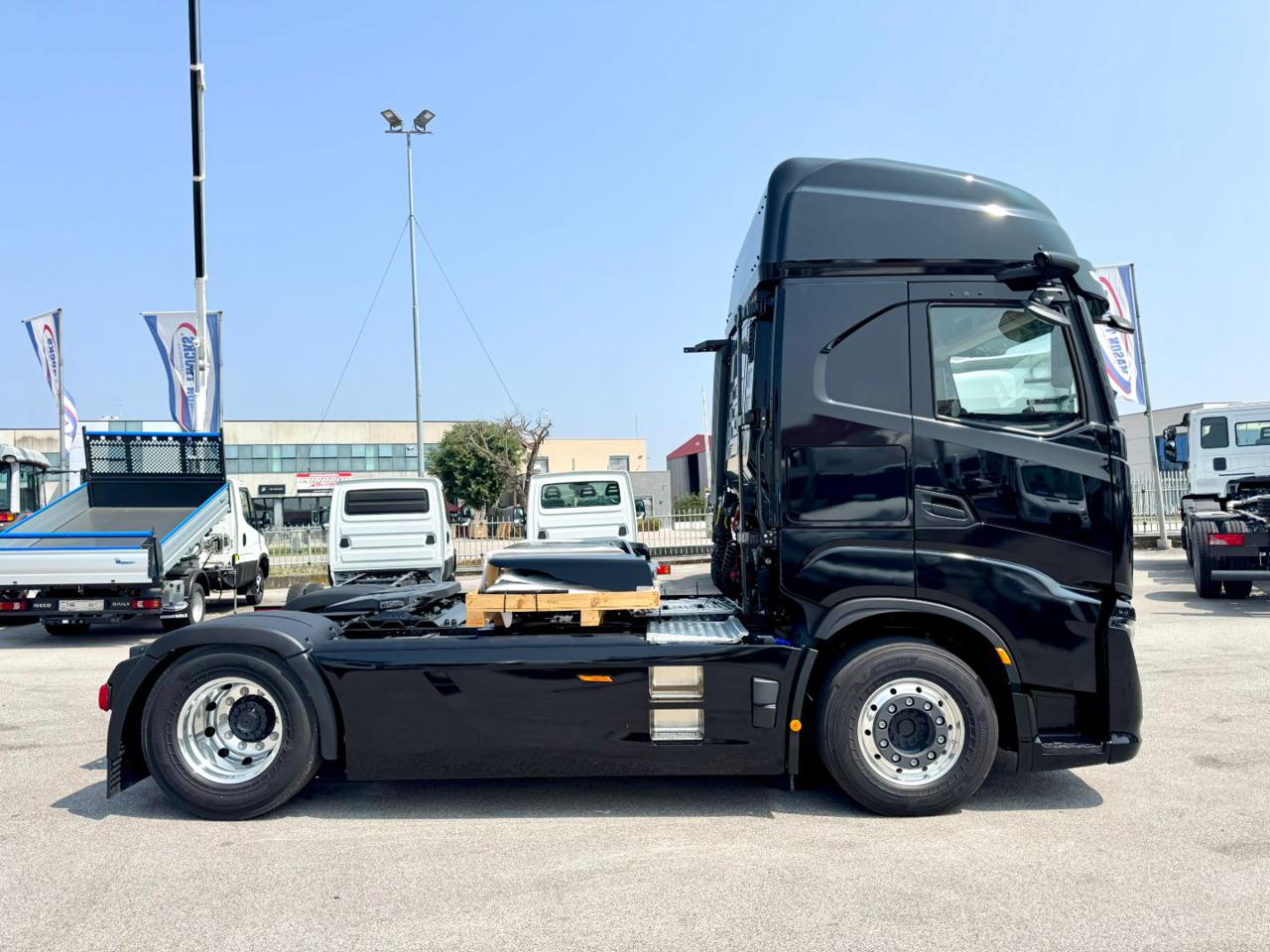 IVECO S-WAY 580 FULL AIR - 3