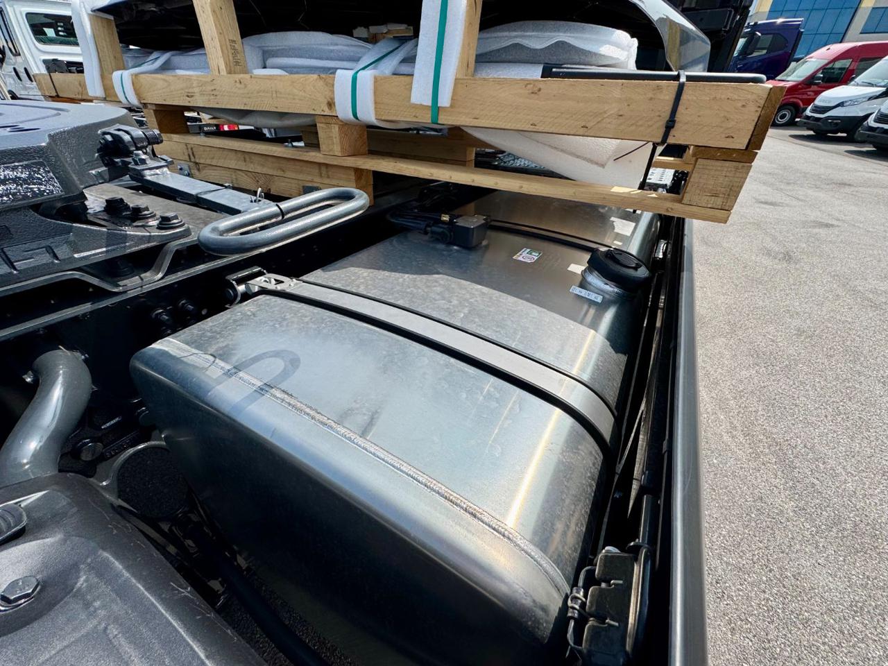 IVECO S-WAY 580 FULL AIR - 9