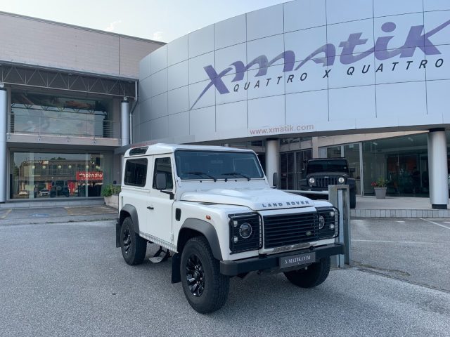 LAND ROVER Defender Bianco pastello