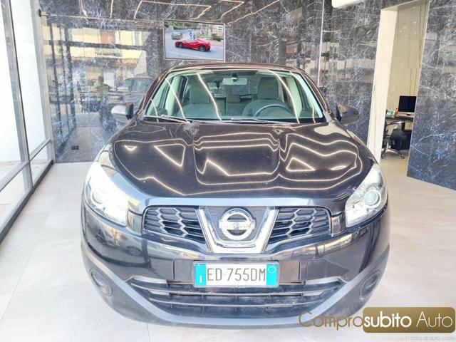 NISSAN Qashqai Black pastel