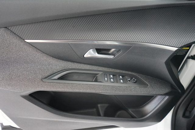 PEUGEOT 3008 32